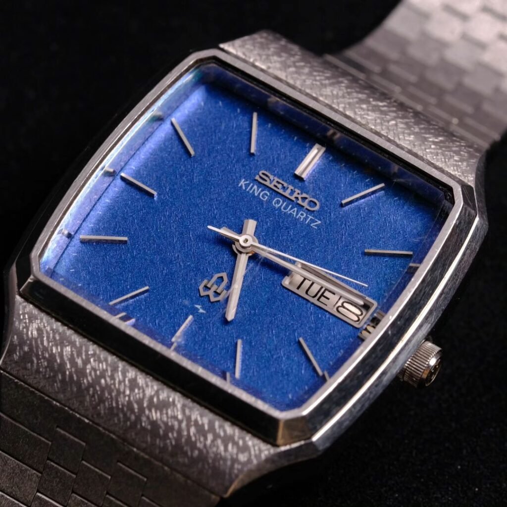 Seiko King quartz 5856 - 5000 Blue dial from November 1977 - Seiko Vintage