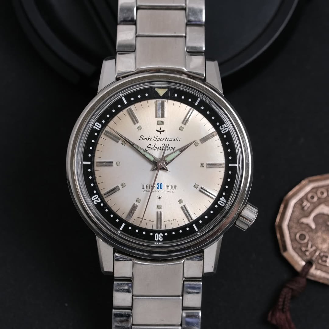 Seiko Sports matic Silver Wave 69799 from March 1964